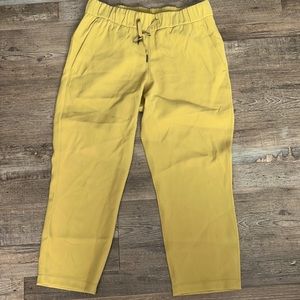 Lululemon on the fly pant Capri length